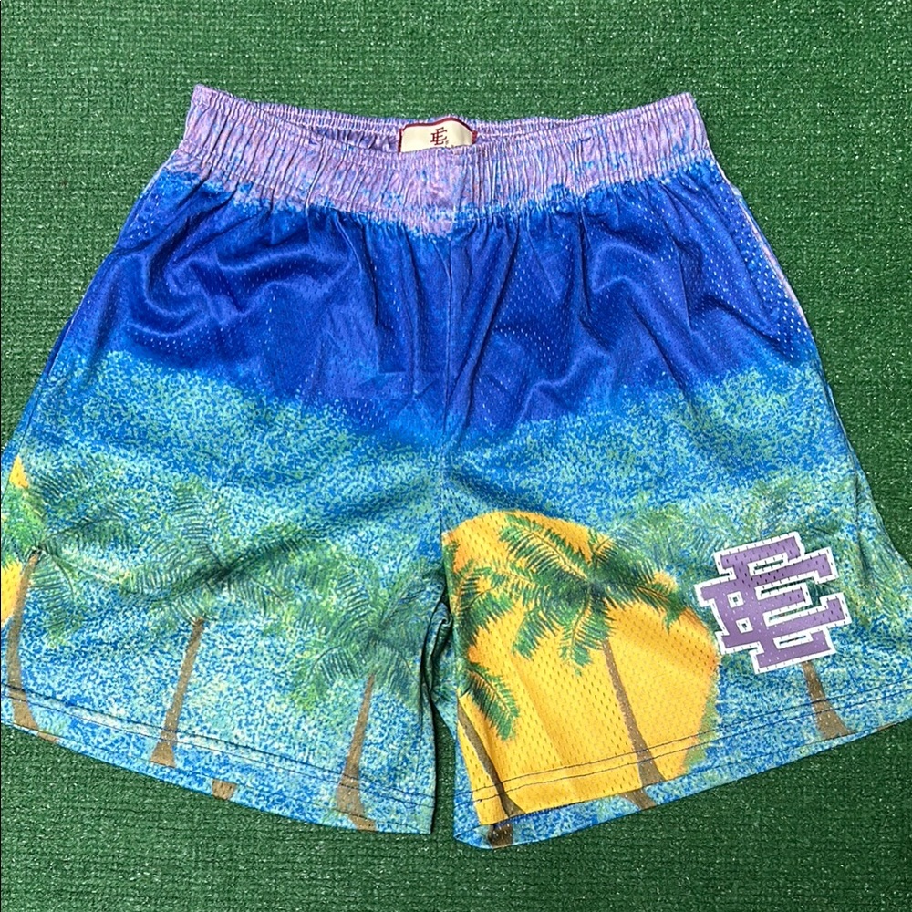 Eric Emanuel shorts size M